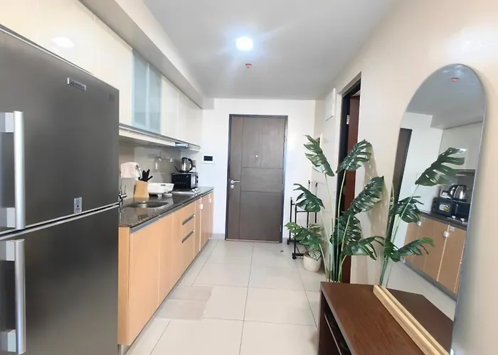 1br Amazing View In Uptown Bgc By Terravista 4*