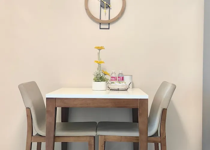 1br Amazing View In Uptown Bgc By Terravista Aparthotel