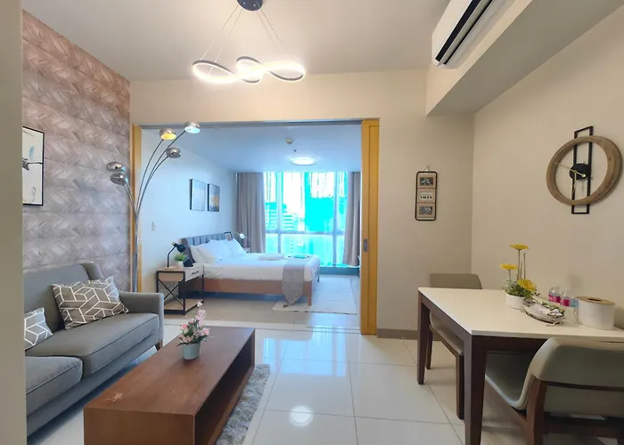 Aparthotel 1br Amazing View In Uptown Bgc By Terravista